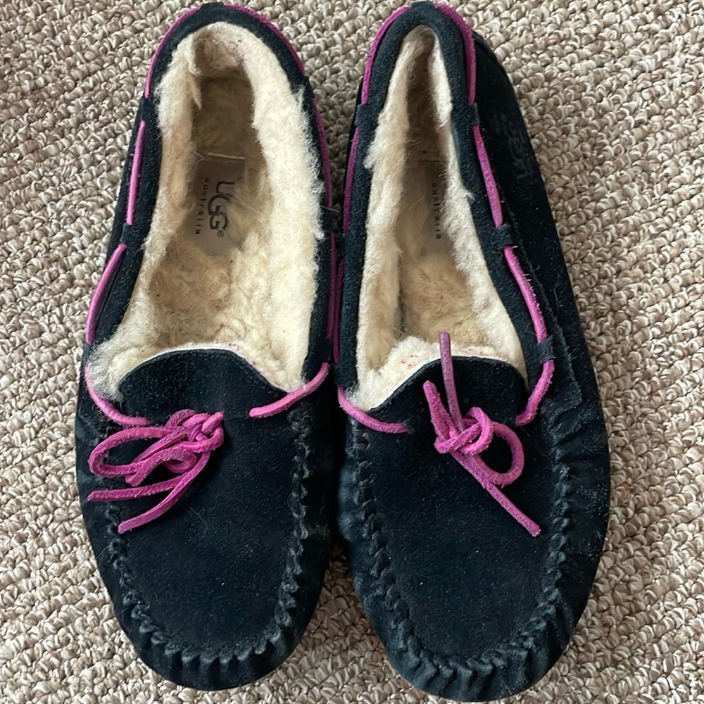UGG moccasins women’s size 5 black and purple bow